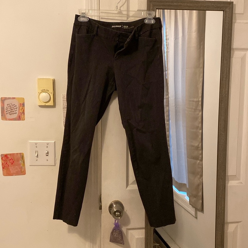 Old Navy mid rise grey pixie pants